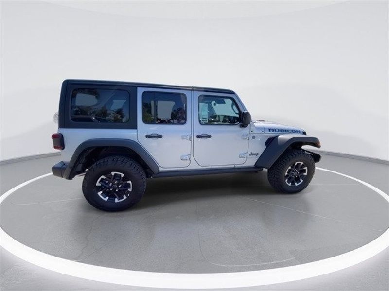 2024 Jeep Wrangler 4-door Rubicon 4xeImage 9