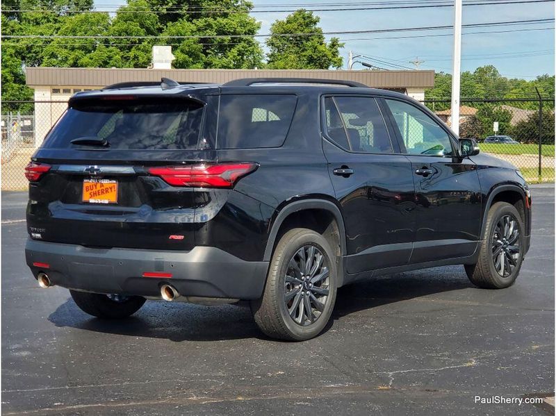 Used 2022 Chevrolet Traverse RS