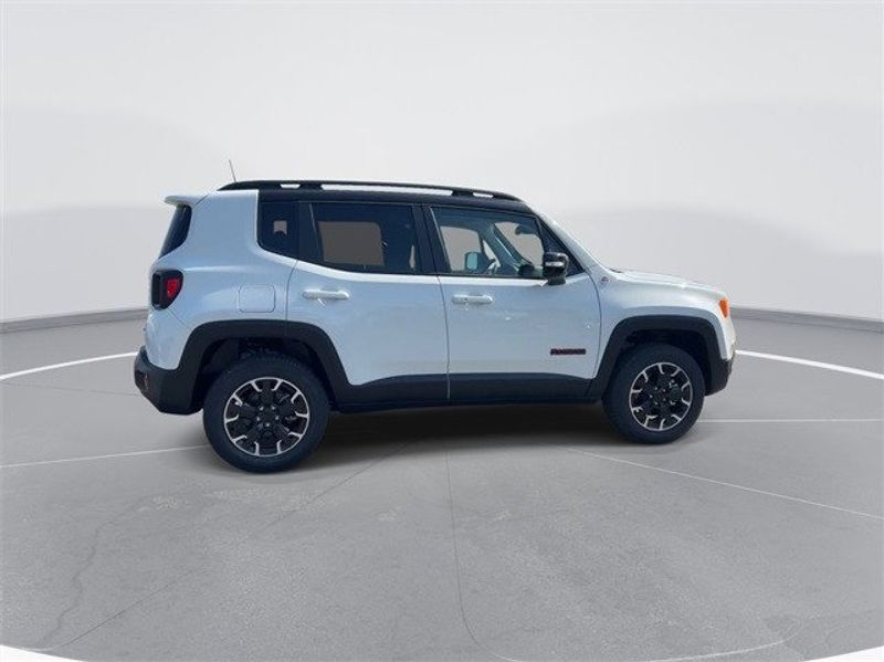 2023 Jeep Renegade Trailhawk 4x4 in a Alpine White Clear Coat exterior color and Blackinterior. McPeek