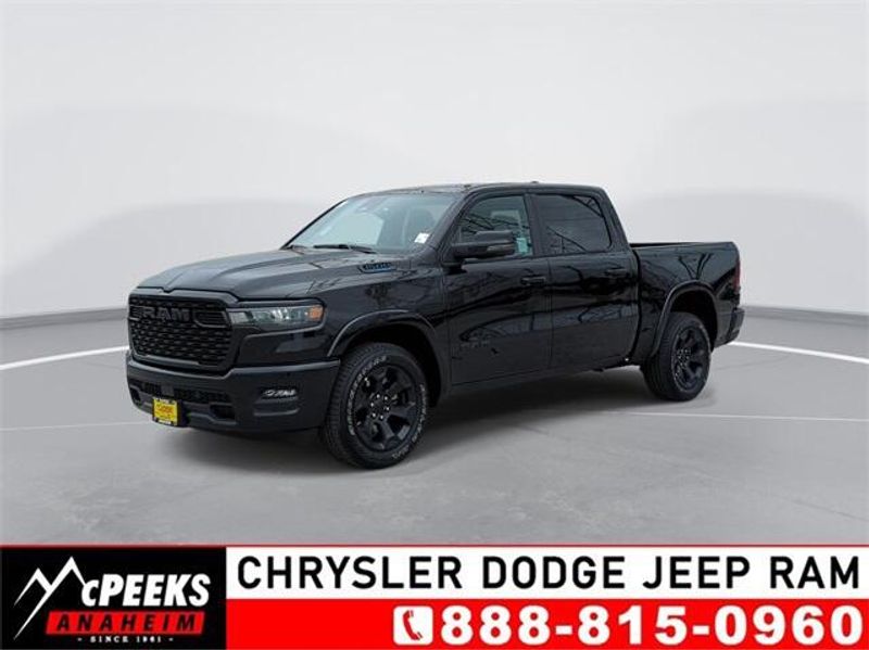 2025 RAM 1500 Big Horn Crew Cab 4x2 5