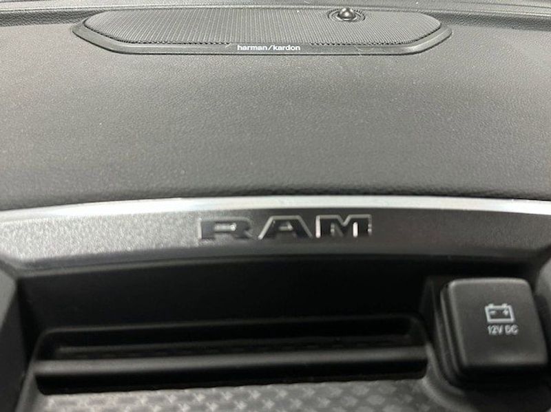2021 RAM 3500 Laramie 4WD Mega Cab 6.7L Cummins w/SunroofImage 9