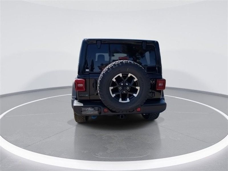 2024 Jeep Wrangler 4-door Rubicon 4xeImage 7