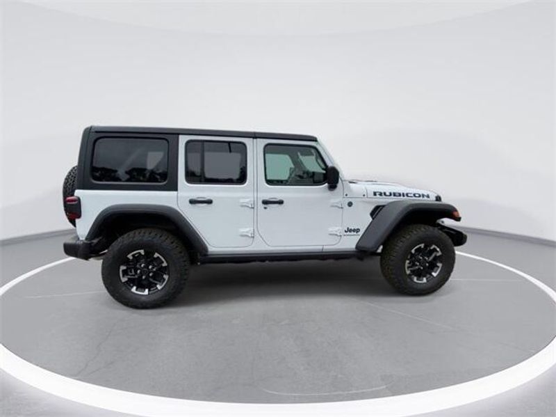 2024 Jeep Wrangler 4-door Rubicon 4xeImage 9