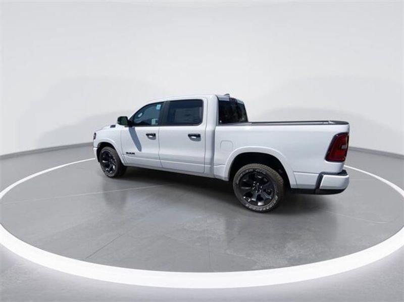 2025 RAM 1500 Big Horn Crew Cab 4x2 5