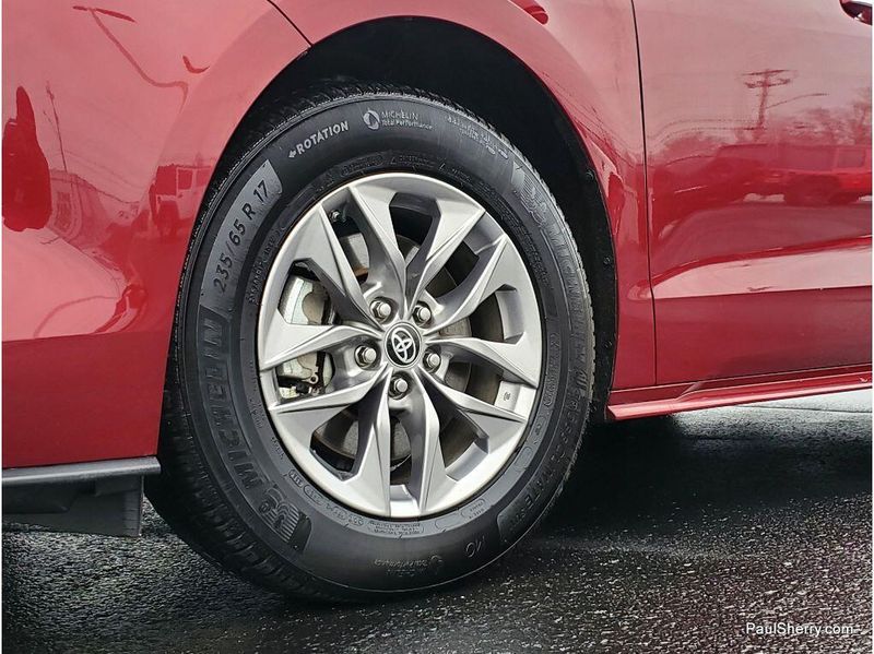 Used 2024 Toyota Sienna XLE