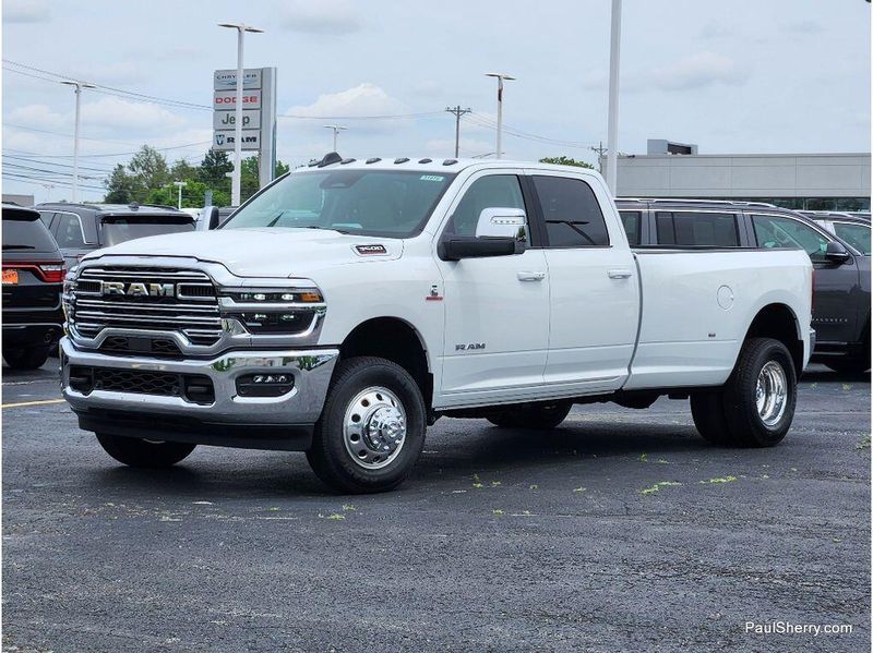 New 2026 RAM 3500 Laramie Crew Cab 4x4 8' Box