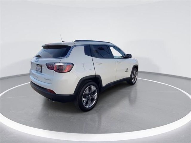 2019 Jeep Compass LimitedImage 8