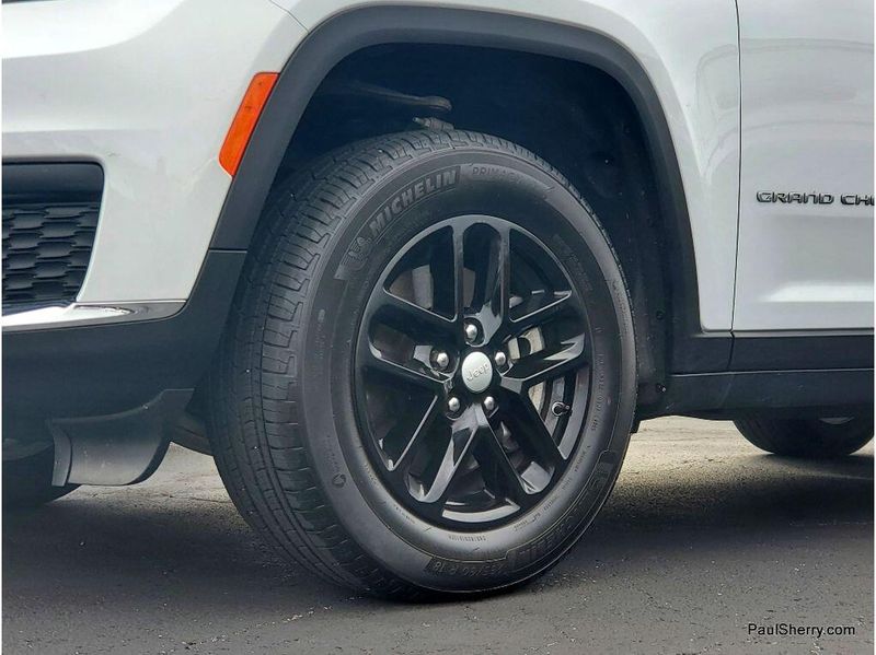 Used 2025 Jeep Grand Cherokee L Laredo X