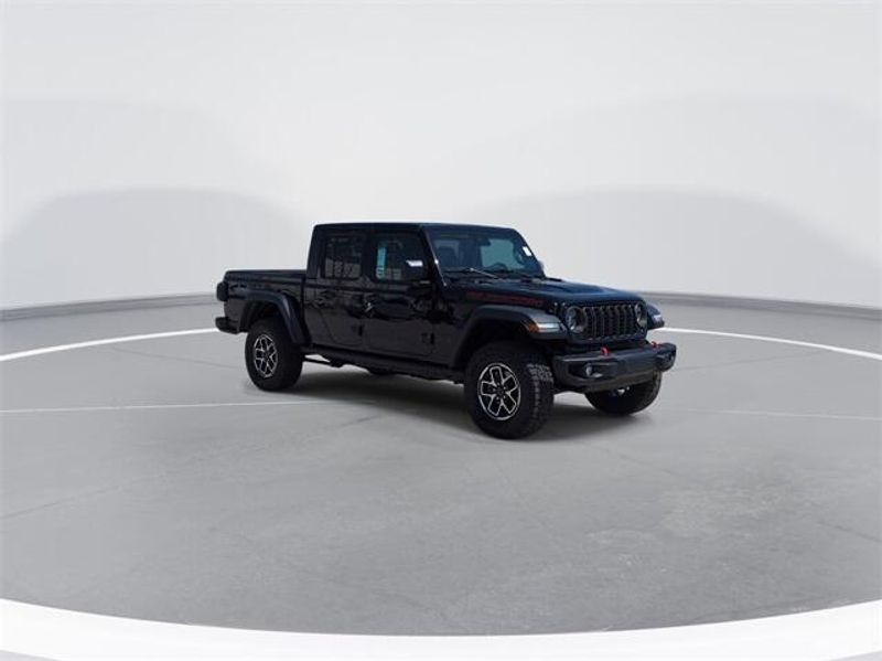 2024 Jeep Gladiator Rubicon 4x4Image 2