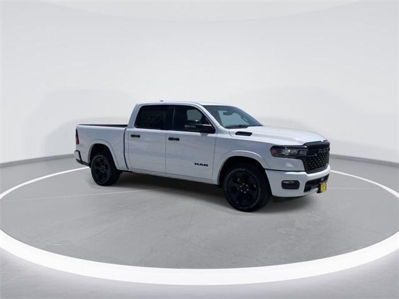 2025 RAM 1500 Big Horn Crew Cab 4x2 5