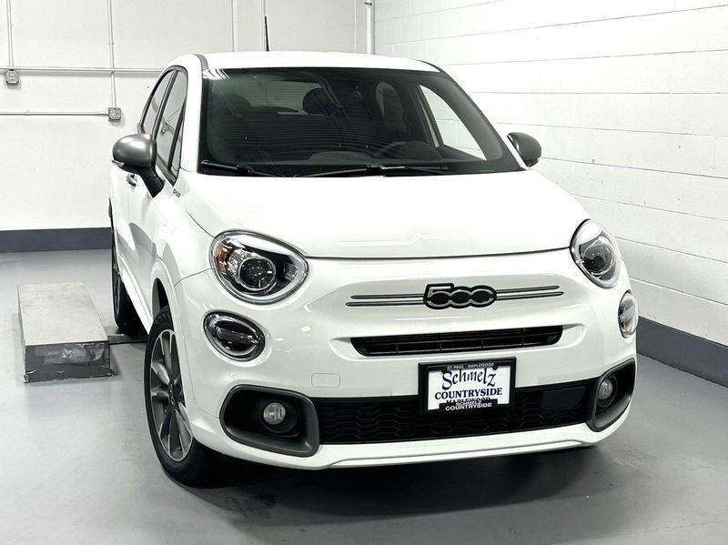 2022 Fiat 500X Sport AWD in a Bianco Gelato (White Clear Coat) exterior color and Black Heated Seatsinterior. Schmelz Countryside Alfa Romeo (651) 867-3222 schmelzalfaromeo.com 