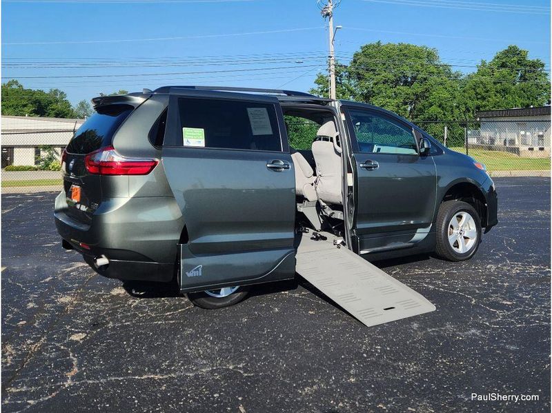 Used 2020 Toyota Sienna LE
