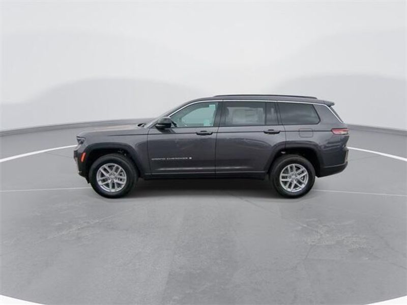 2024 Jeep Grand Cherokee L Laredo X 4x2Image 5