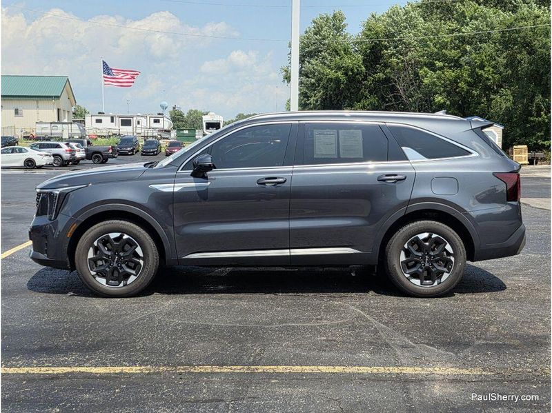 Used 2024 Kia Sorento S