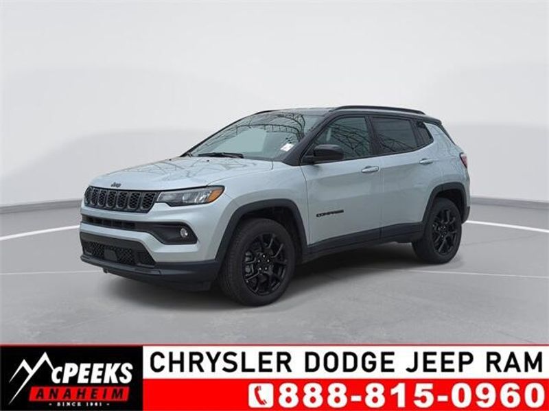 2024 Jeep Compass Latitude 4x4Image 1