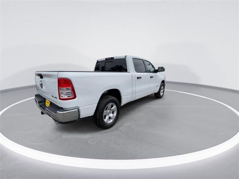 2023 RAM 1500 Big Horn Crew Cab 4x4 6