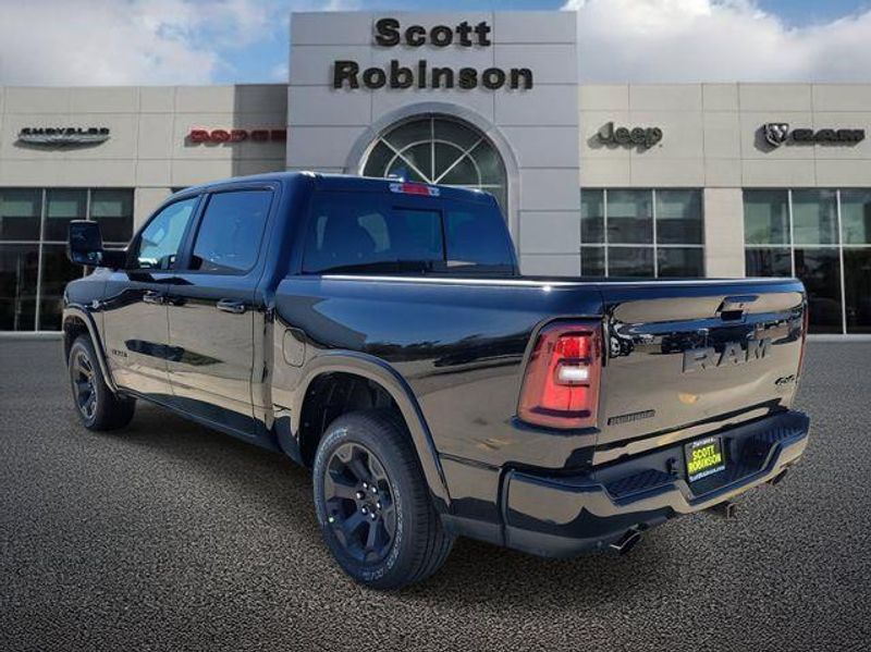 New 2026 RAM 1500 Big Horn Crew Cab 4x4 5'7' Box