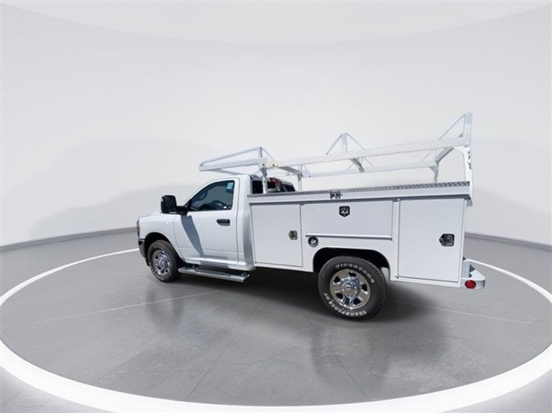 2023 RAM 2500 TradesmanImage 6