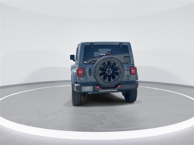 2024 Jeep Wrangler 4-door Sahara 4xeImage 7