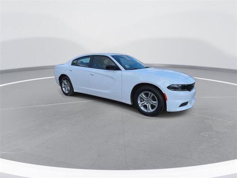 2023 Dodge Charger SXT RwdImage 2