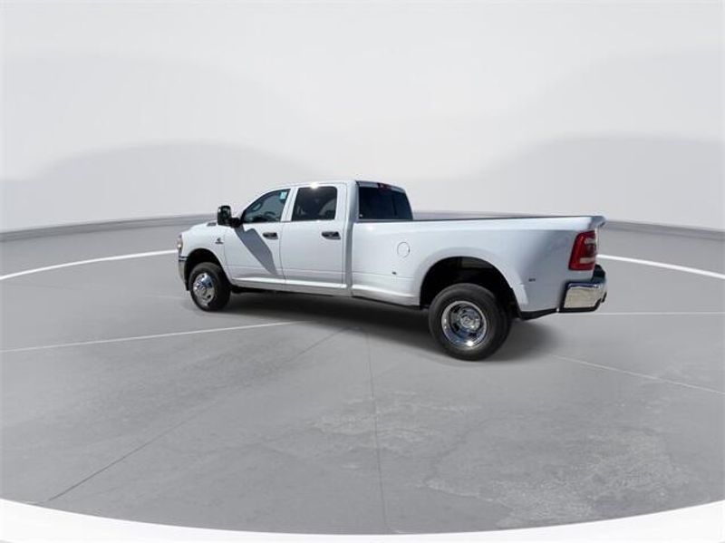 2024 RAM 3500 Tradesman Crew Cab 4x4 8