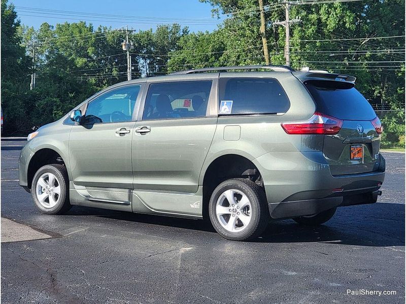 Used 2020 Toyota Sienna LE