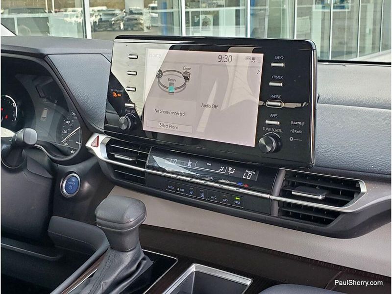 Used 2024 Toyota Sienna LE