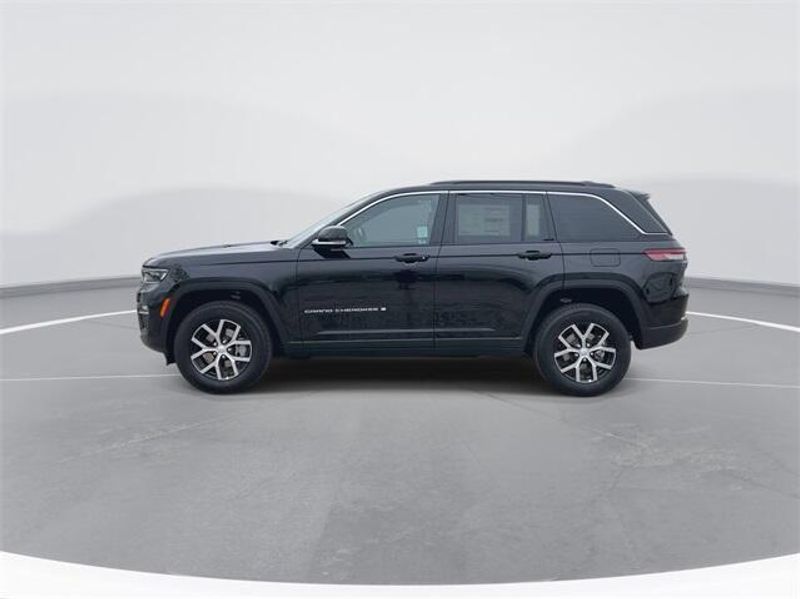 2024 Jeep Grand Cherokee Limited 4x2Image 5