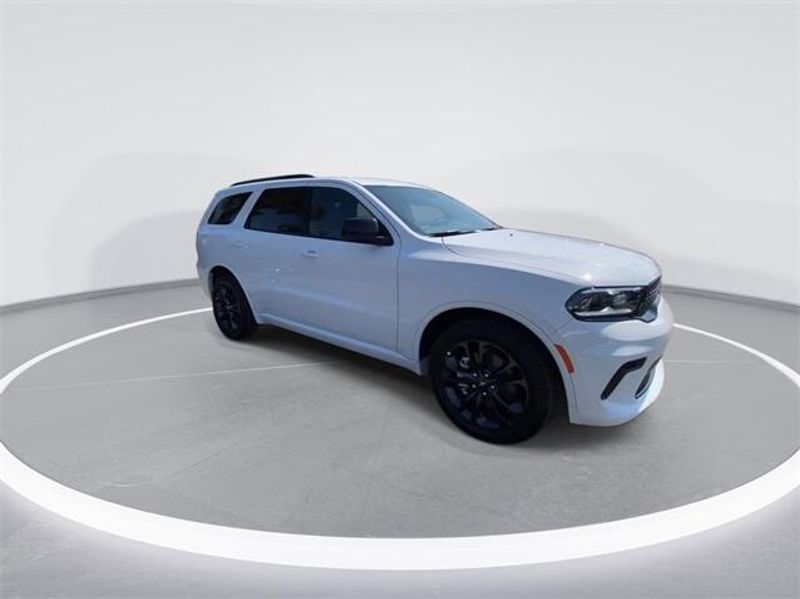 2024 Dodge Durango SXT RwdImage 2