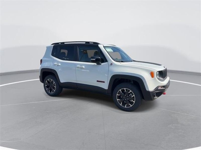 2023 Jeep Renegade Trailhawk 4x4Image 2