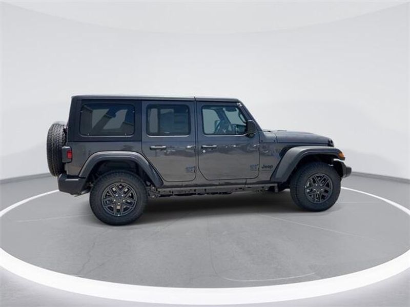 2024 Jeep Wrangler 4-door Sport SImage 9