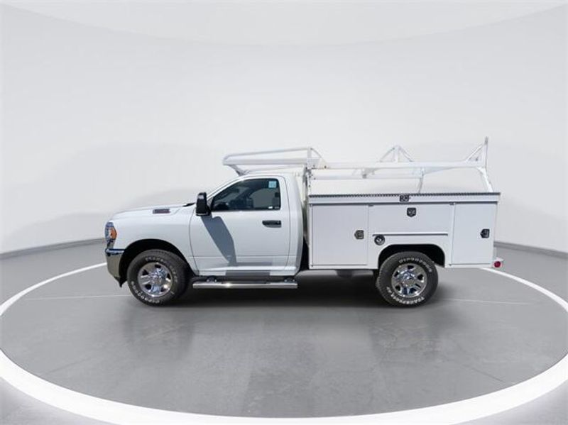 2023 RAM 2500 TradesmanImage 5