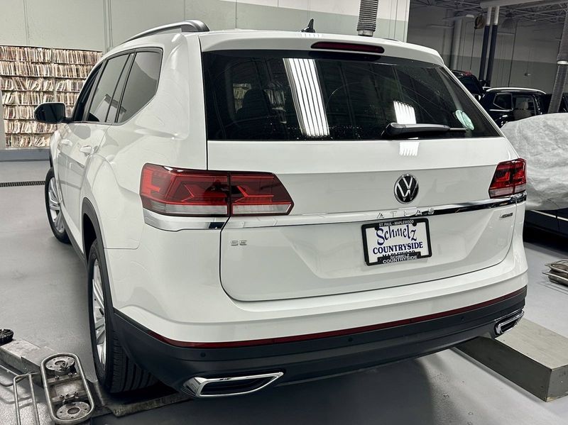 2023 Volkswagen Atlas SE w/Technology AWD w/SunroofImage 10