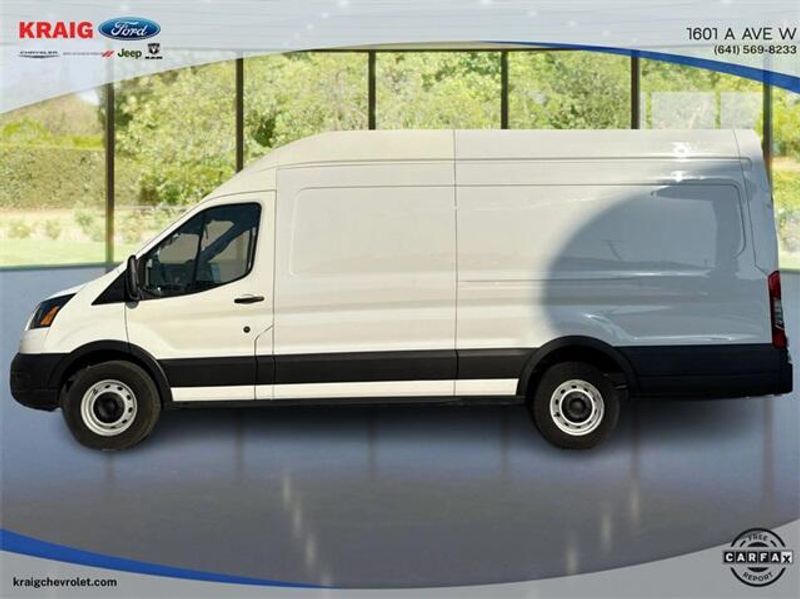 2023 Ford Transit photo 4