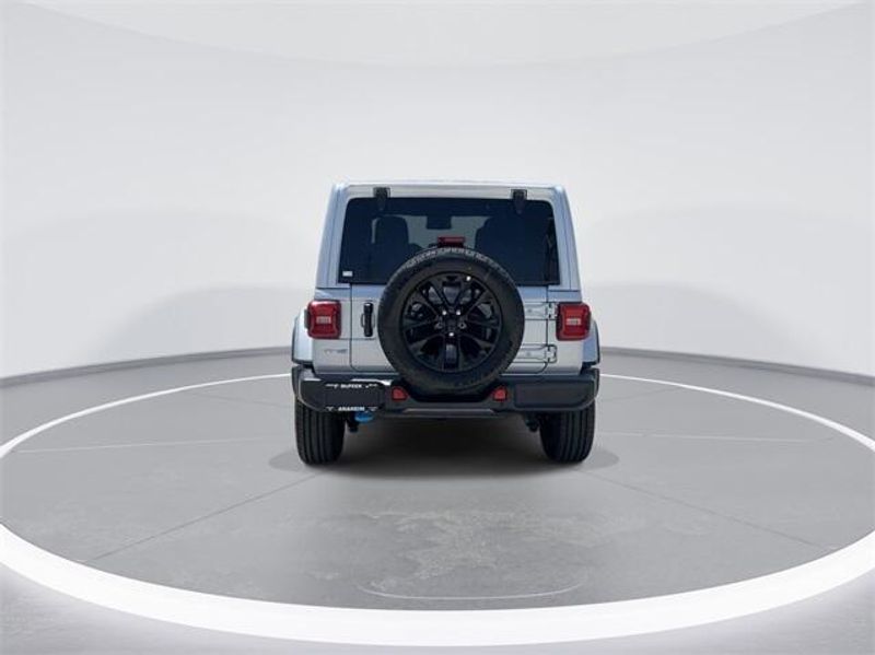 2024 Jeep Wrangler 4-door Sahara 4xeImage 7