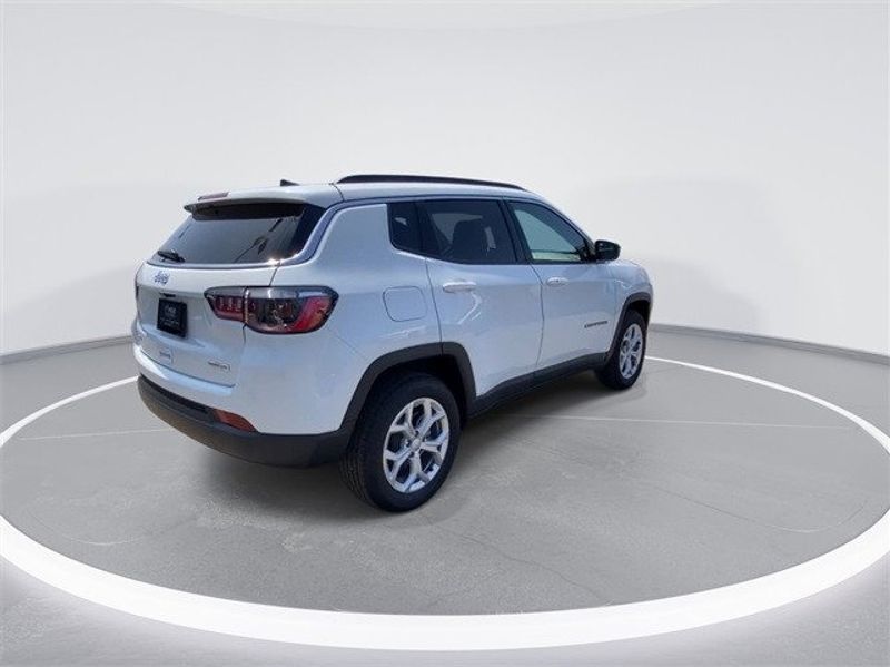 2024 Jeep Compass Latitude 4x4Image 8