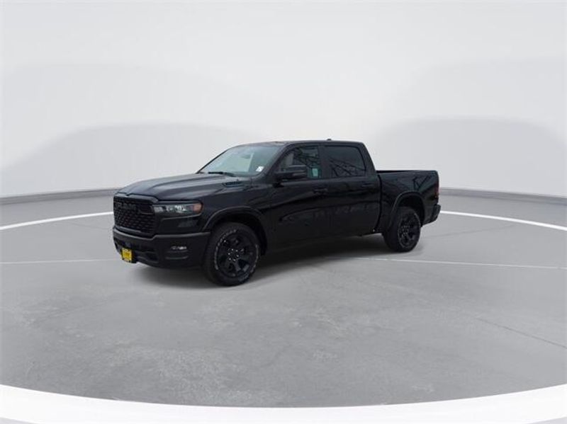 2025 RAM 1500 Big Horn Crew Cab 4x2 5