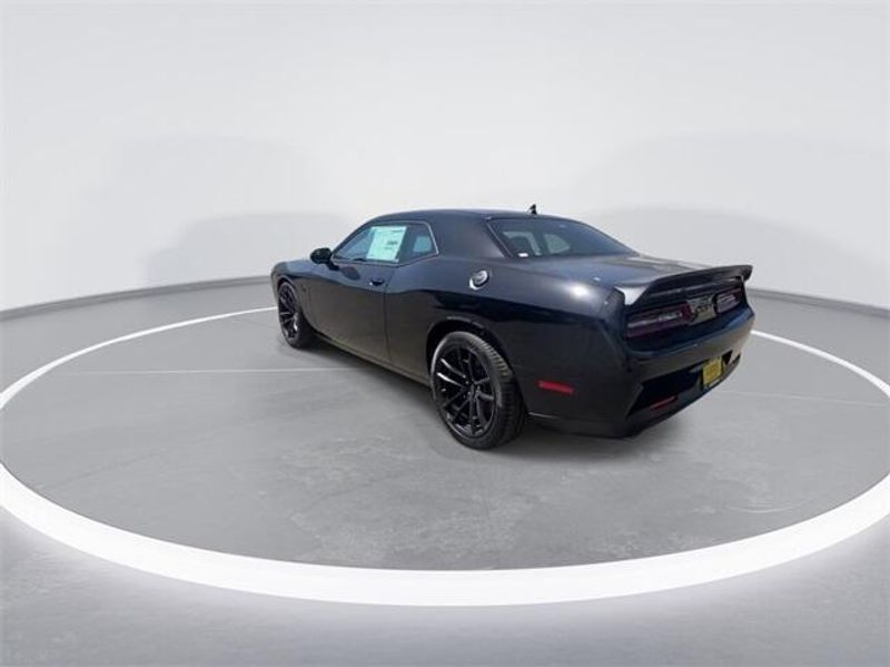 2023 Dodge Challenger Srt Hellcat JailbreakImage 6