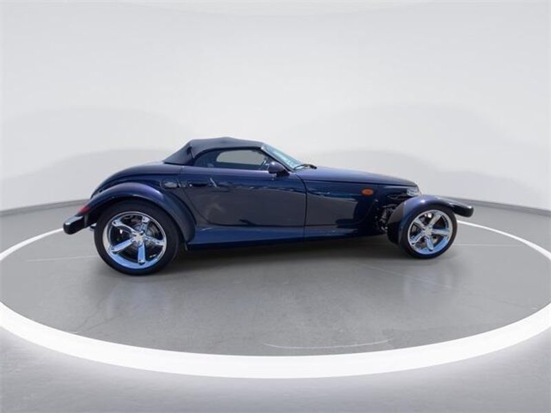 2001 Plymouth Prowler BaseImage 9