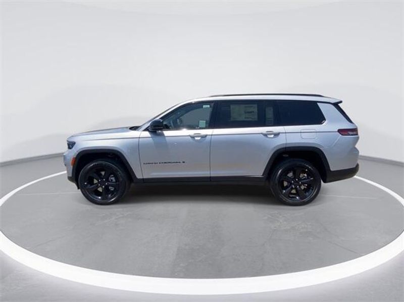 2024 Jeep Grand Cherokee L Altitude 4x4Image 5