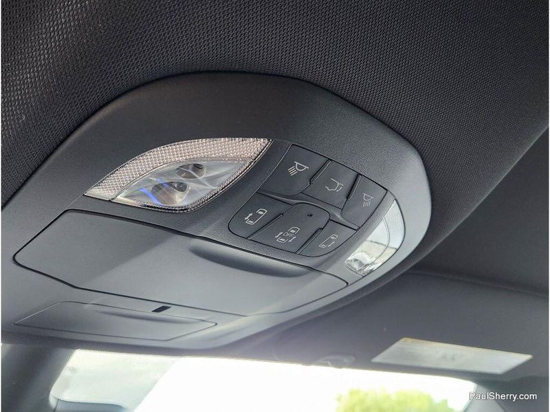 New 2026 Chrysler Voyager Lx