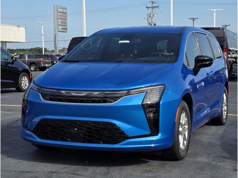 New 2027 Chrysler Pacifica Select