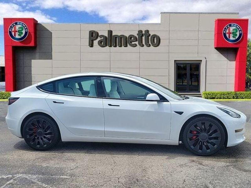2022 Tesla Model 3 Performance photo 3