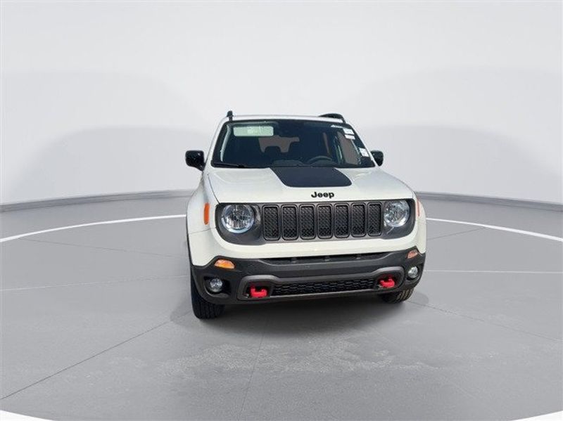 2023 Jeep Renegade Trailhawk 4x4 in a Alpine White Clear Coat exterior color and Blackinterior. McPeek