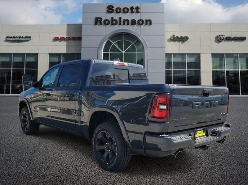 New 2026 RAM 1500 Big Horn Crew Cab 4x4 5'7' Box