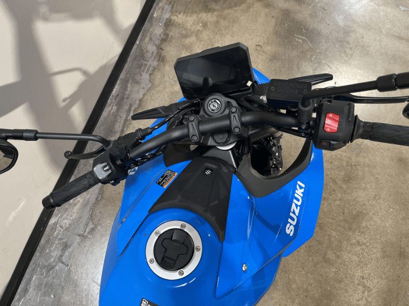 New 2025 Suzuki GSX-8S Image 10