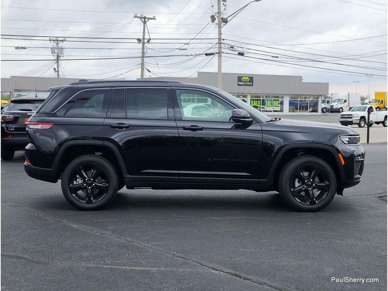 New 2026 Jeep Grand Cherokee Limited 4x4