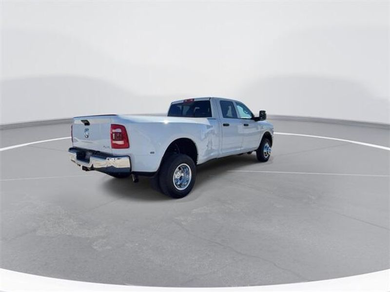 2024 RAM 3500 Tradesman Crew Cab 4x4 8