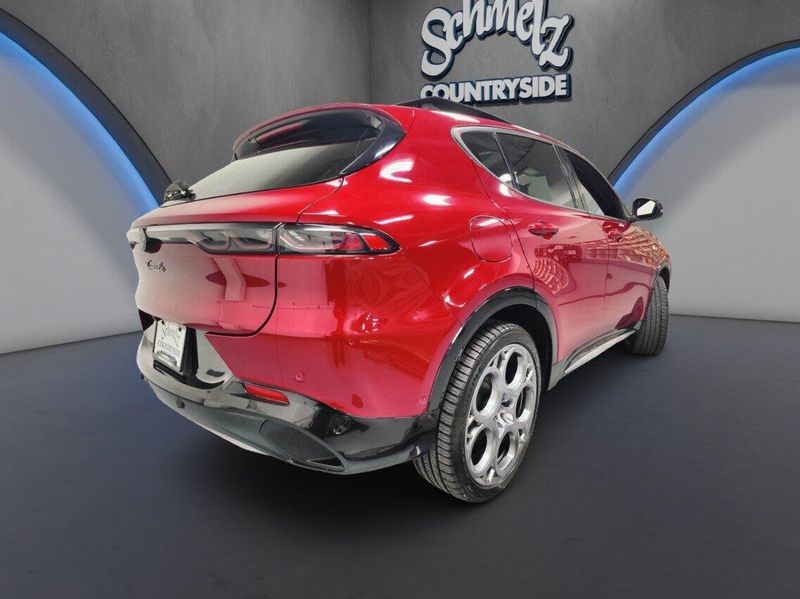 Used 2024 Alfa Romeo Tonale Ti Premium AWD w/SunroofImage 12