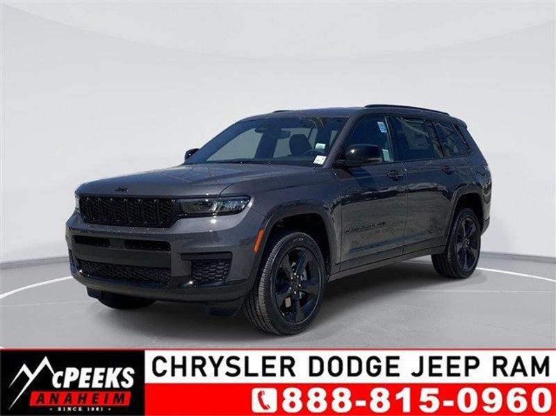 2024 Jeep Grand Cherokee L Altitude 4x4Image 1